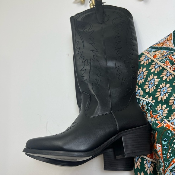🆕Black vegan Leather Cowboy Boots 7 - Picture 2 of 7